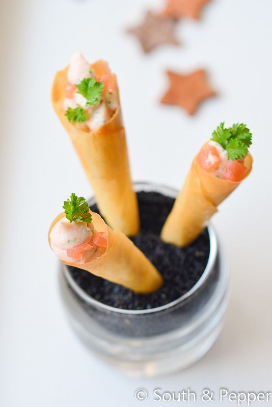 Hoorntjes met zalmmouse