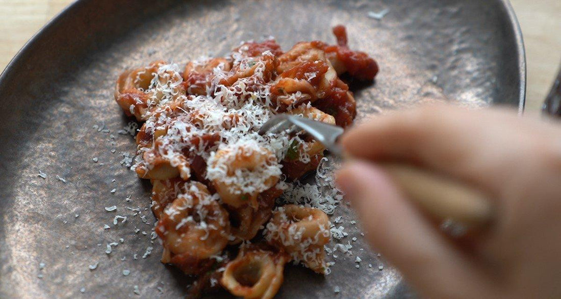 Traditionele tortellini met tomatensaus - Sarah Puozzo - Beleef la bella vita